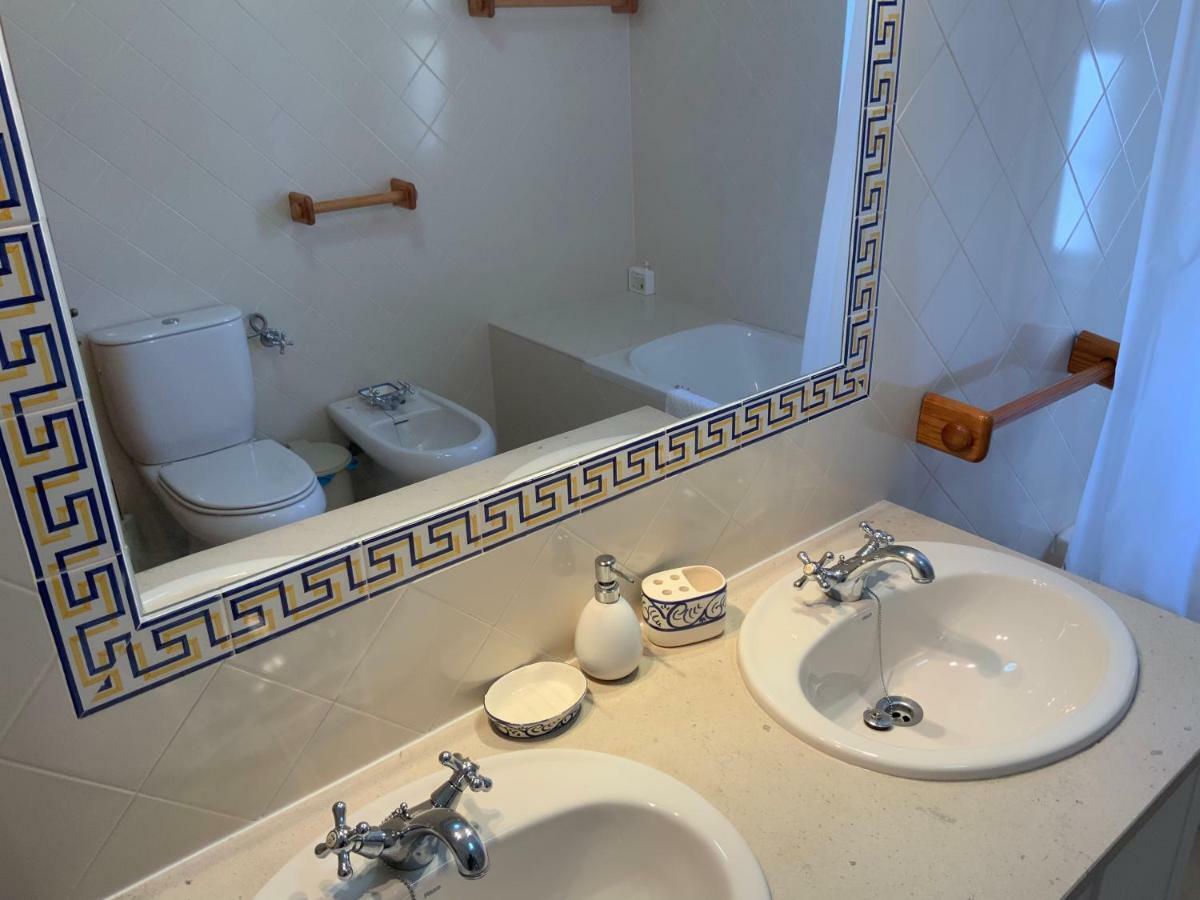 Guest House Alfarrobeiras Albufeira Exterior photo