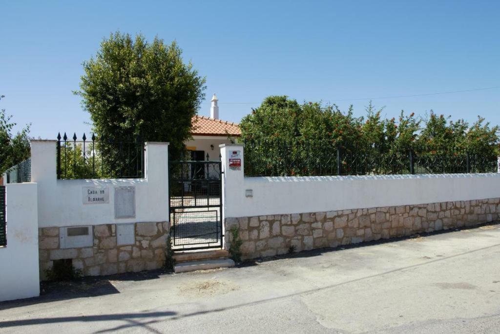 Guest House Alfarrobeiras Albufeira Exterior photo