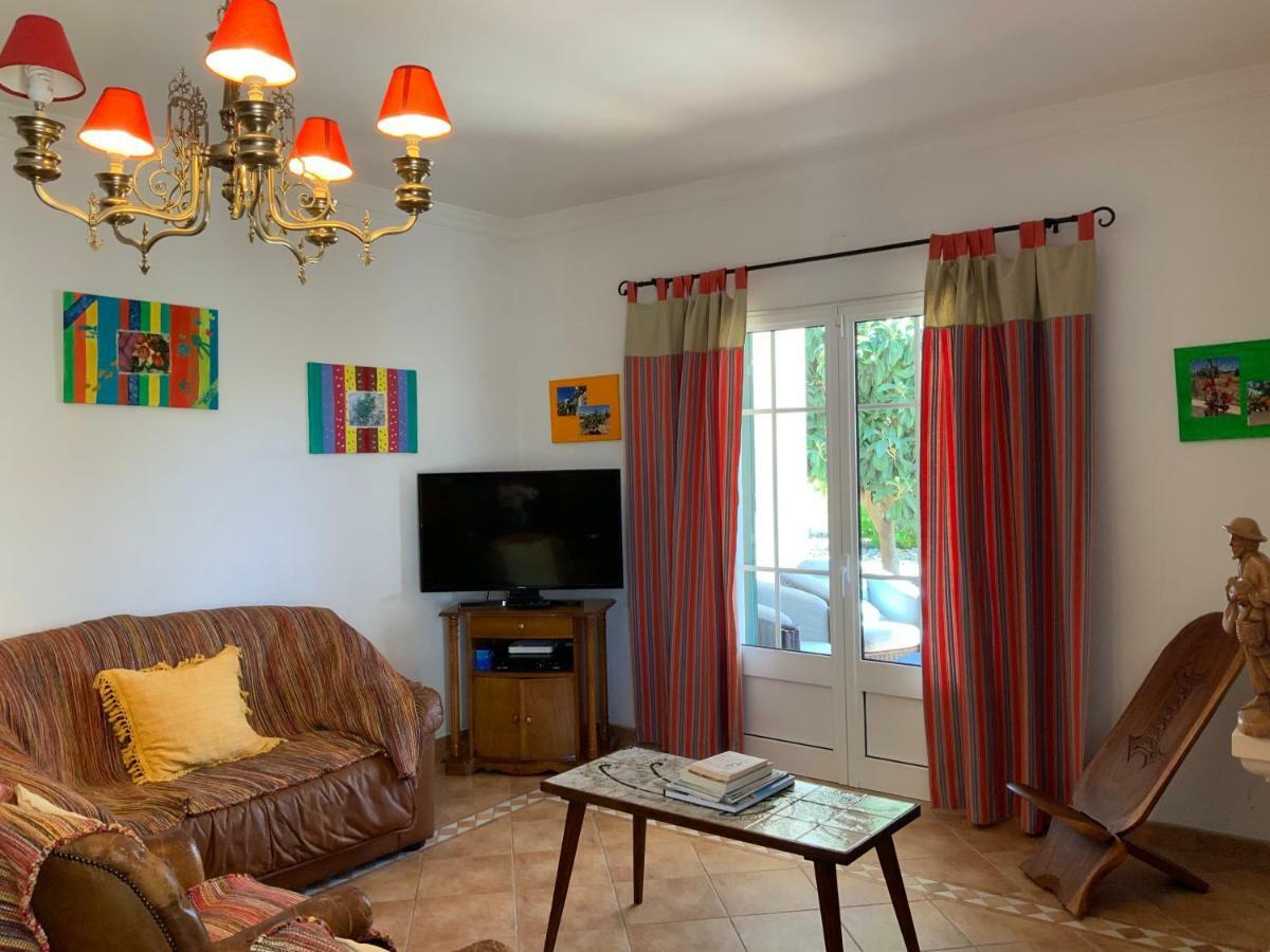 Guest House Alfarrobeiras Albufeira Exterior photo