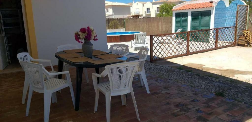 Guest House Alfarrobeiras Albufeira Exterior photo