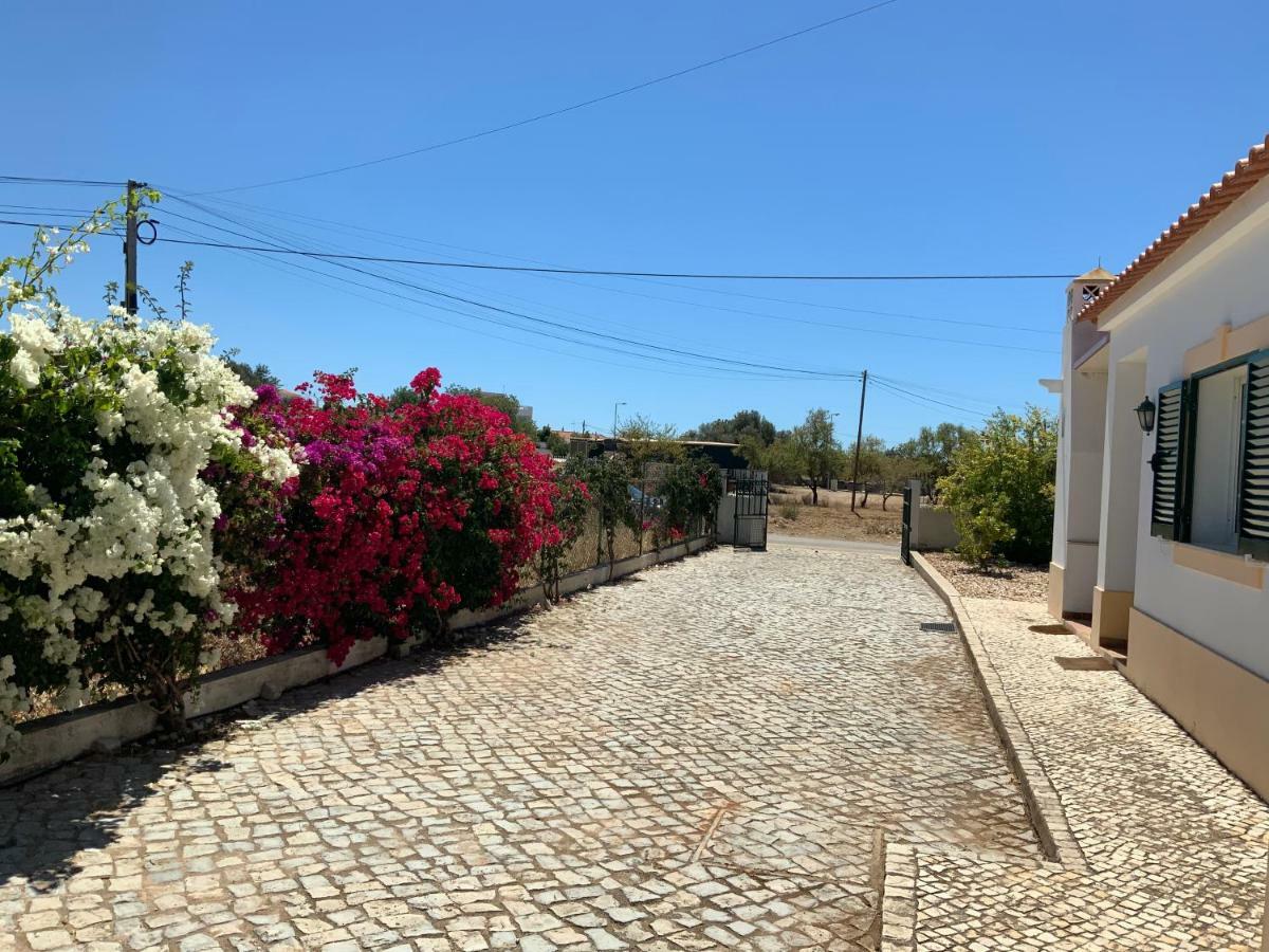 Guest House Alfarrobeiras Albufeira Exterior photo
